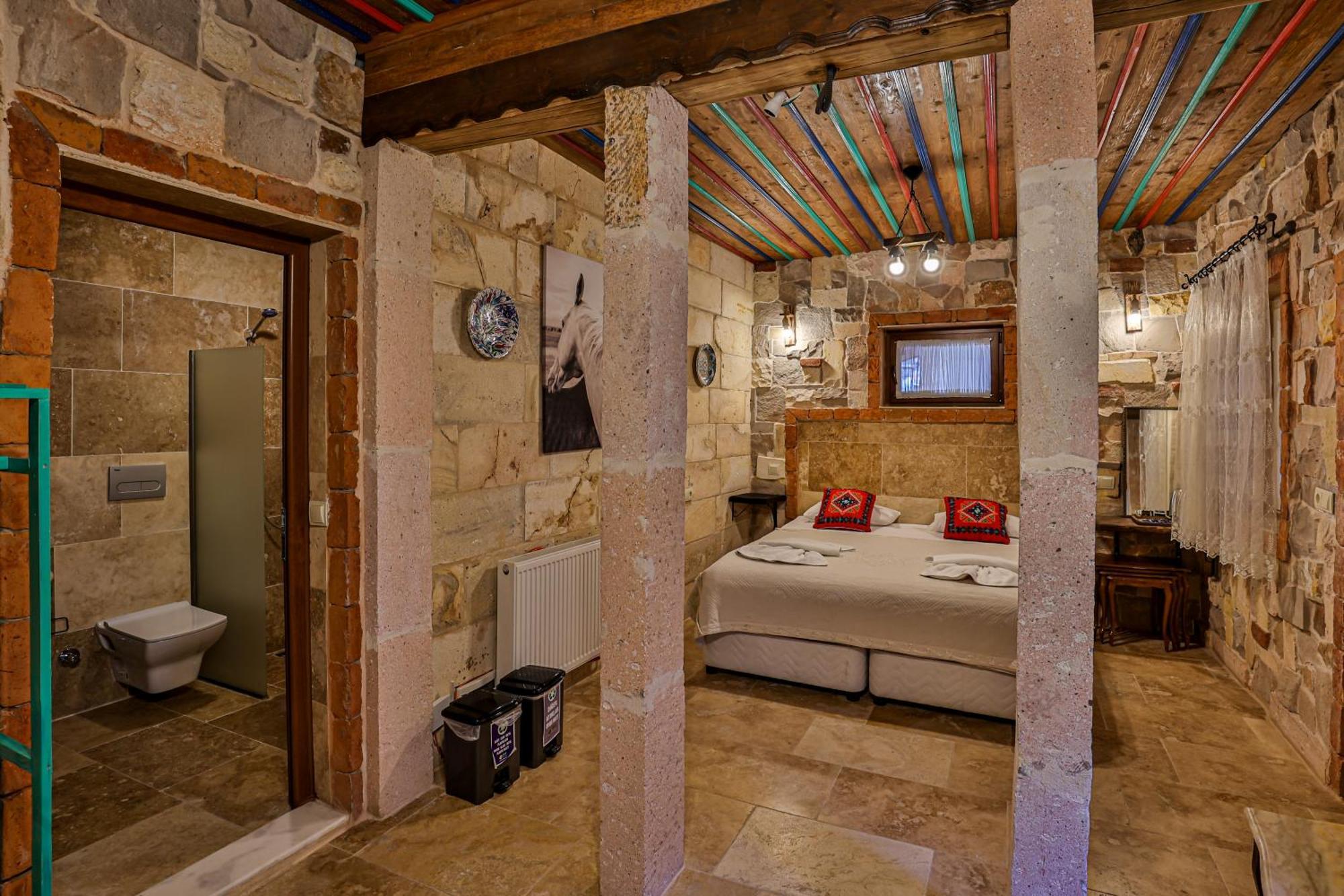 Luwian Stone House Hotell Göreme Exteriör bild