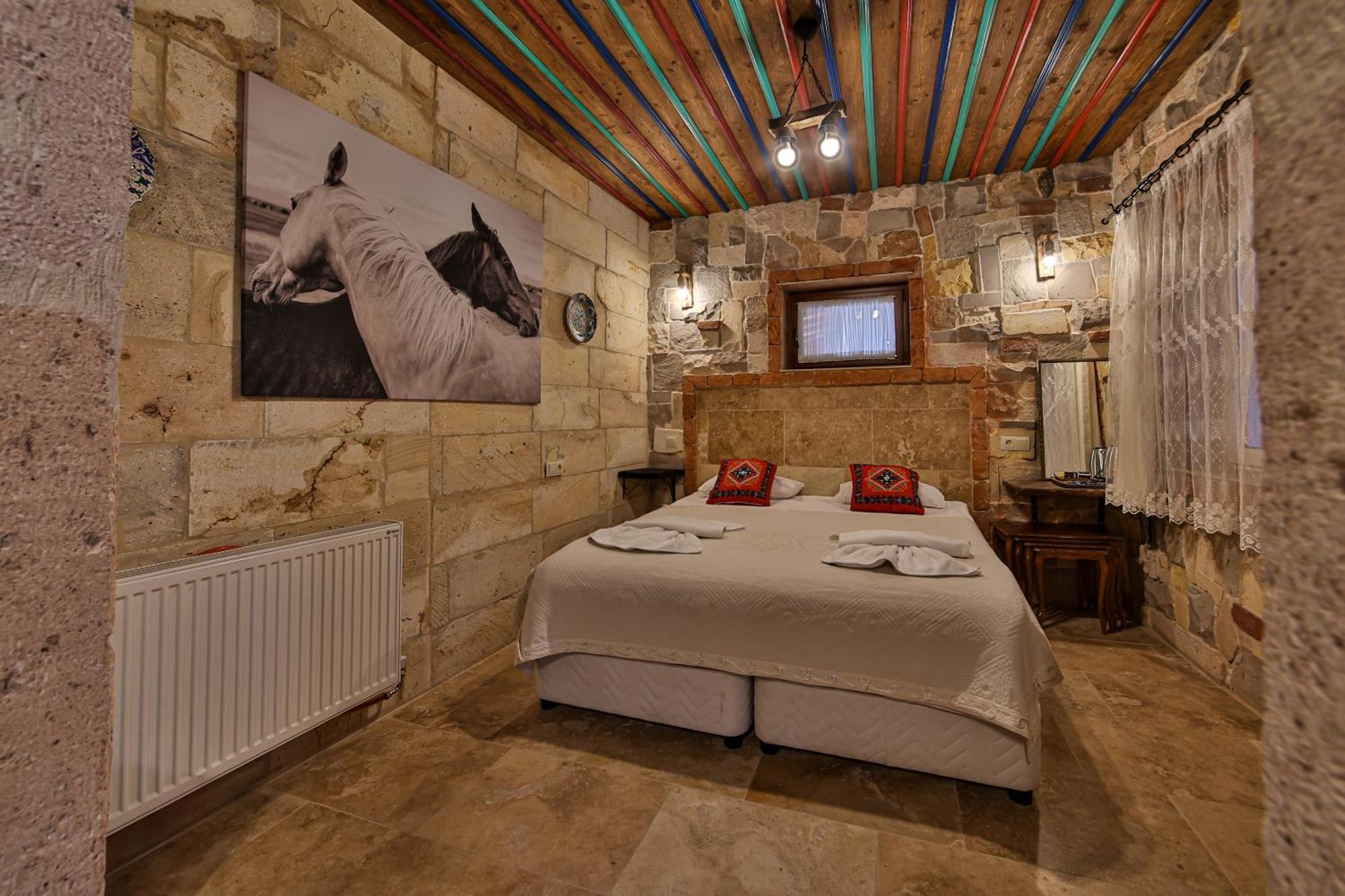 Luwian Stone House Hotell Göreme Exteriör bild