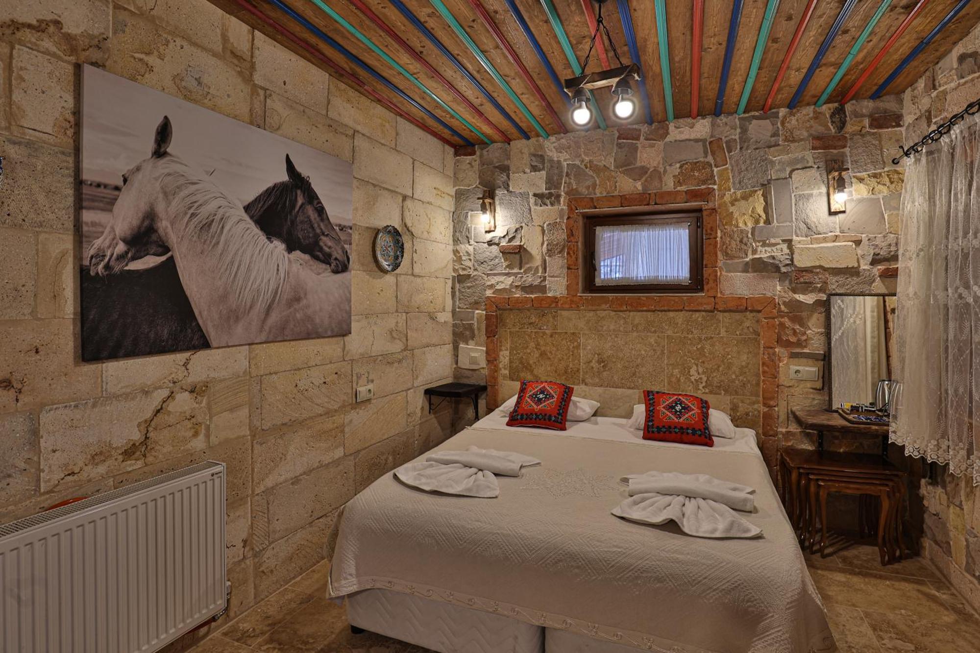 Luwian Stone House Hotell Göreme Exteriör bild