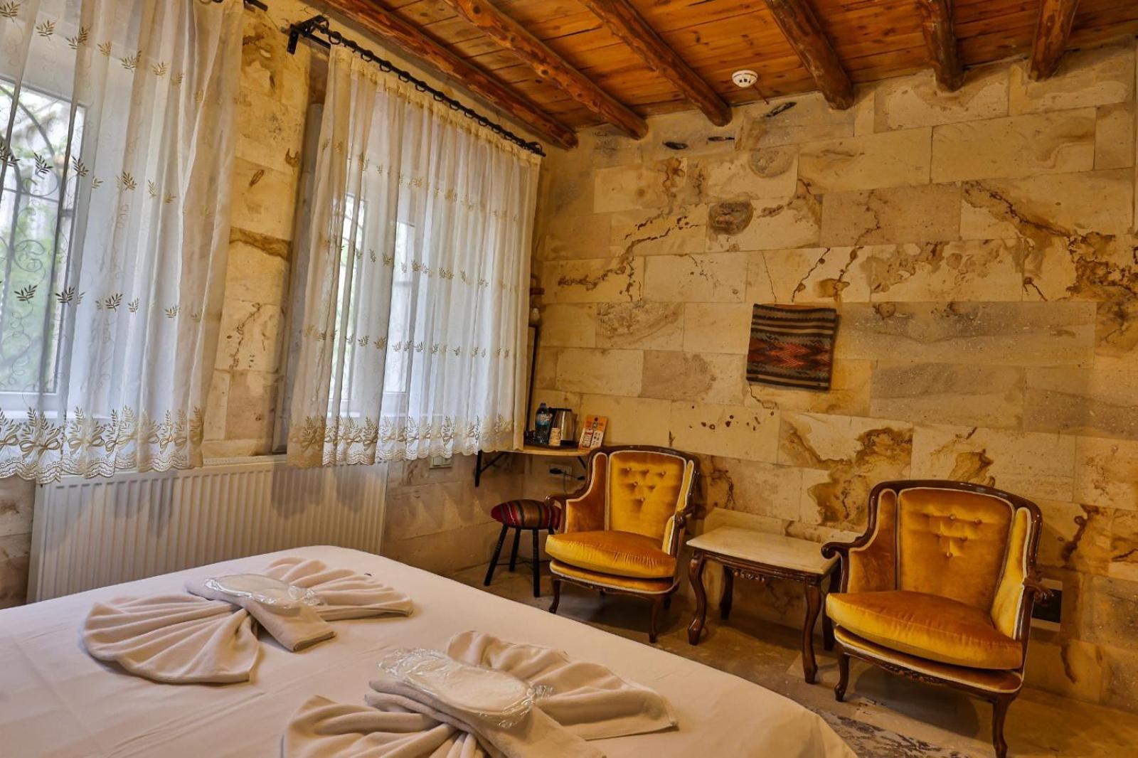 Luwian Stone House Hotell Göreme Exteriör bild